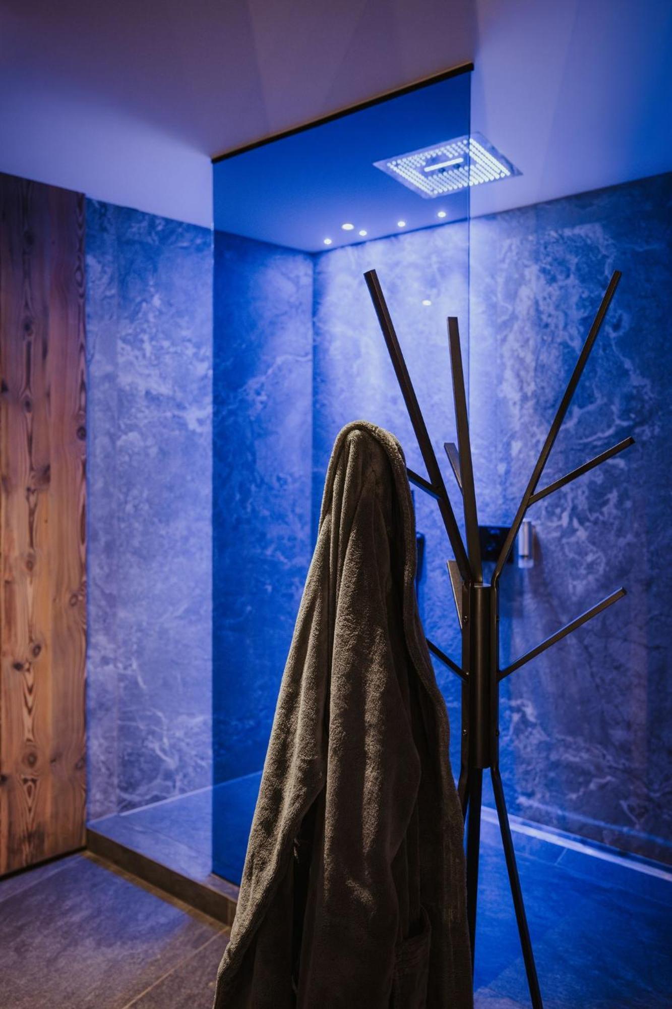 Luxury Chalet P Ortisei Luaran gambar