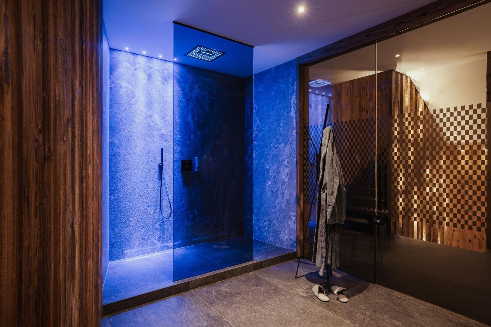 Luxury Chalet P Ortisei Luaran gambar