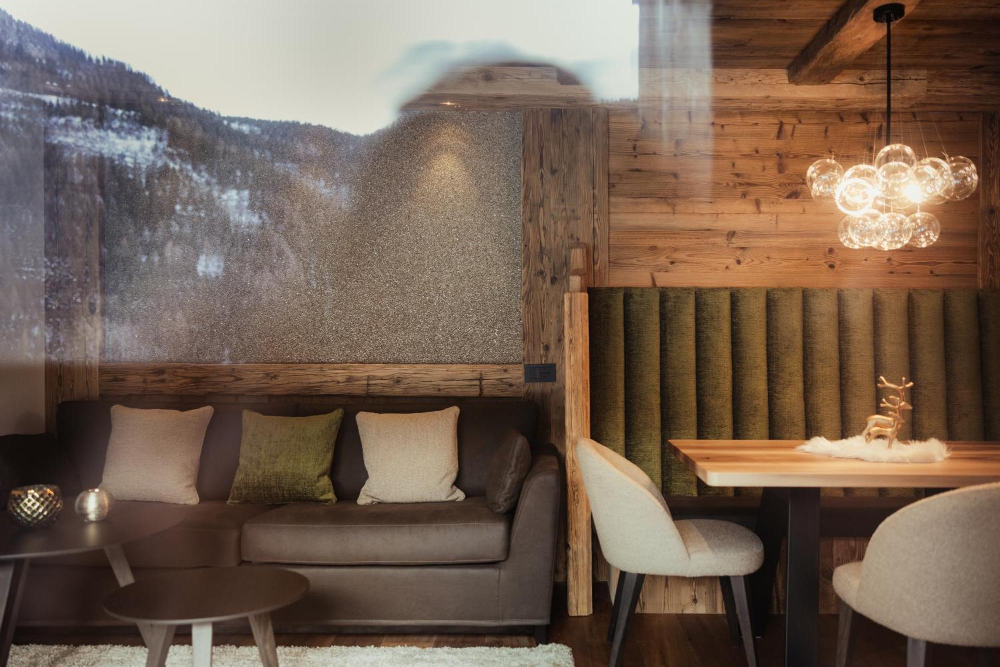 Luxury Chalet P Ortisei Luaran gambar