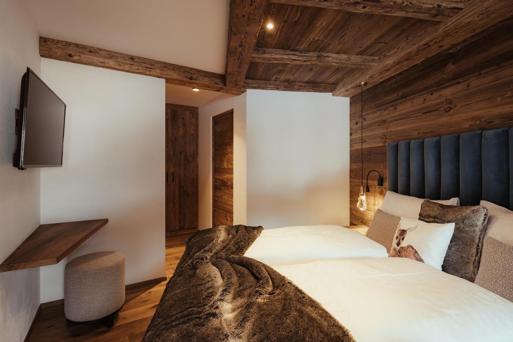 Luxury Chalet P Ortisei Luaran gambar