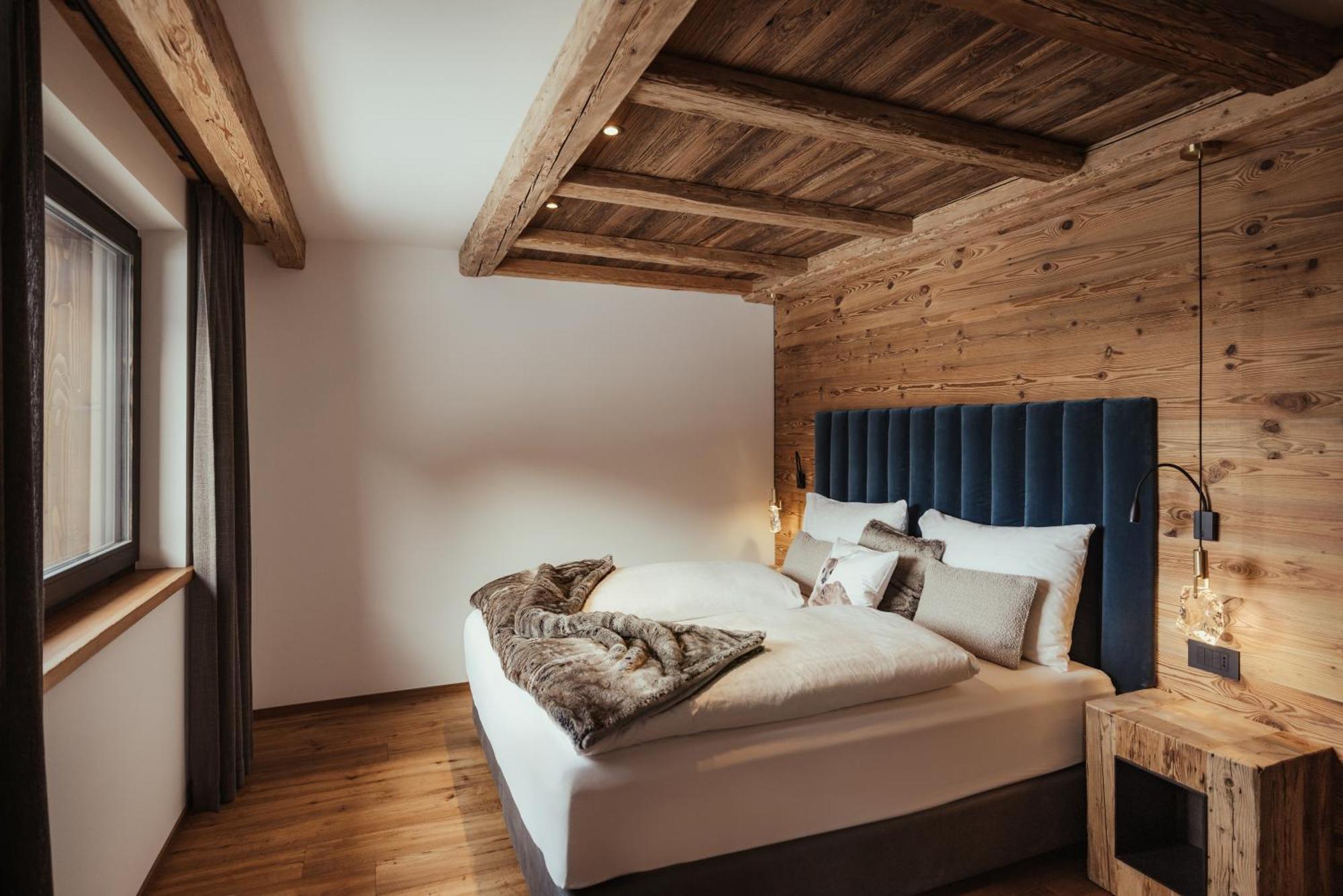 Luxury Chalet P Ortisei Luaran gambar